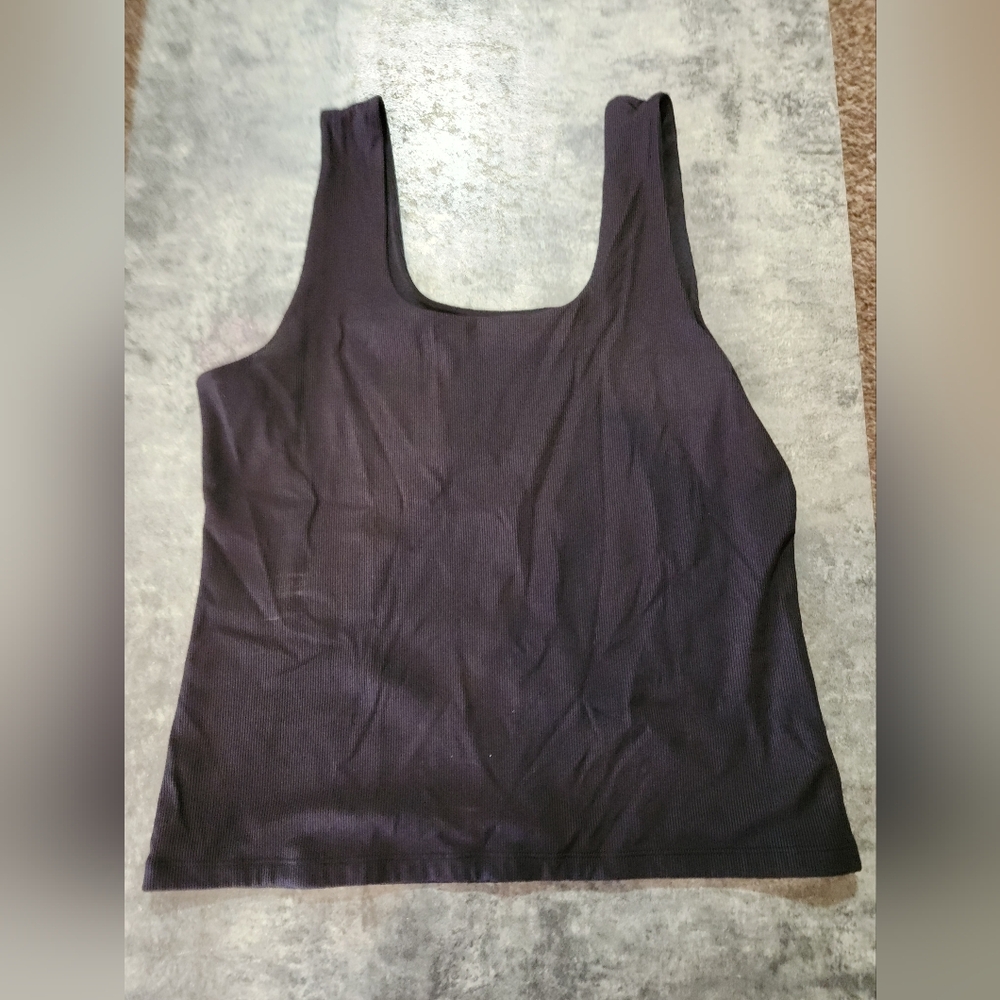 Tahari tank